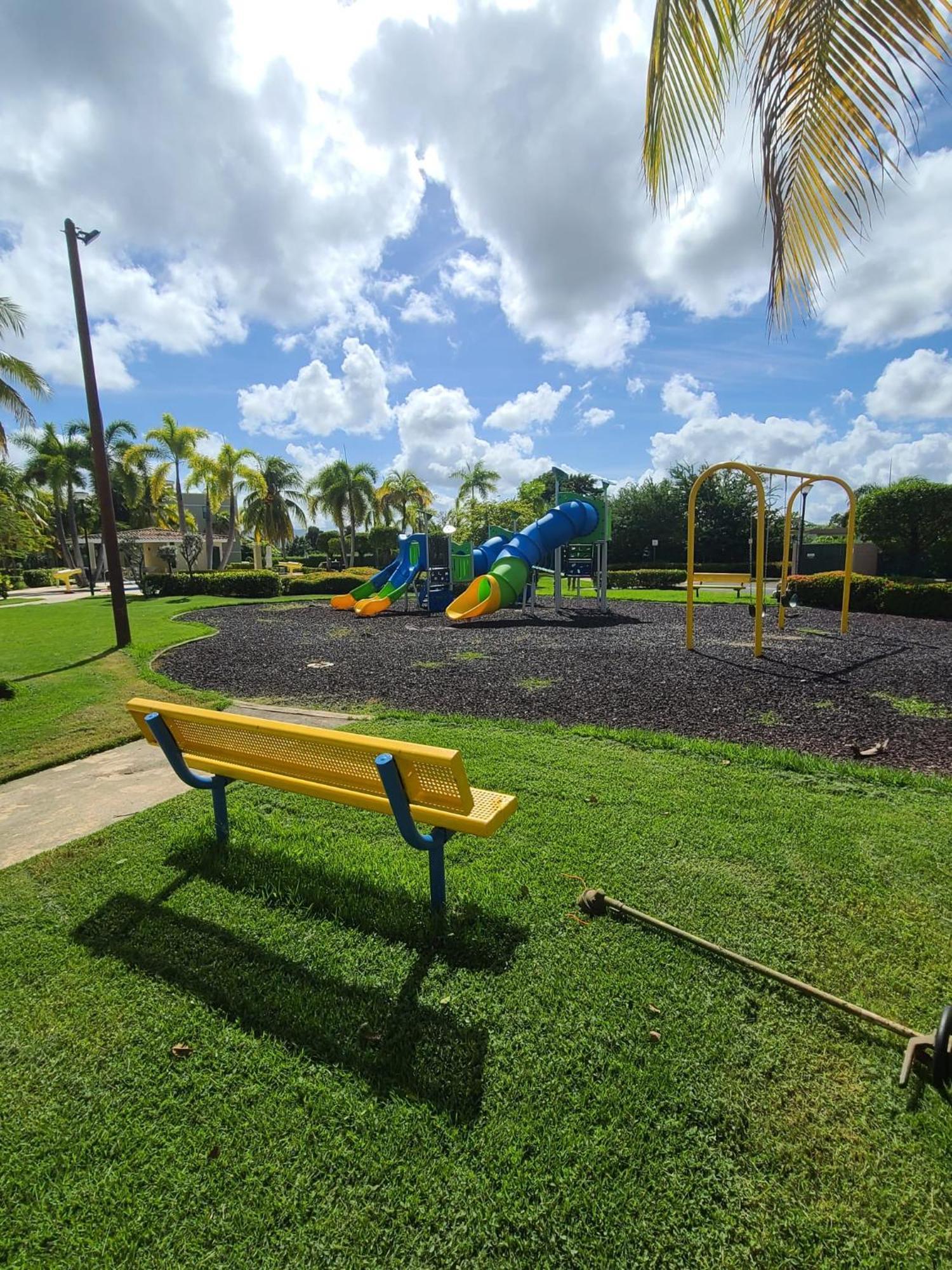 Slice Of Paradise At Aquatika Loiza المظهر الخارجي الصورة